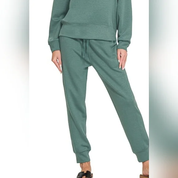 Zenana Scuba Crewneck Pullover & Joggers 2 Pieces Set - Picture 1 of 4